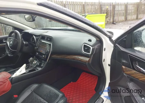 2016 Nissan Maxima 3.5 Platinum z USA, uszkodzony, nr VIN 1N4AA6AP5GC385537